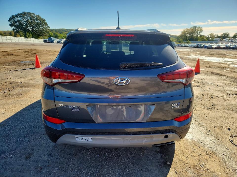 2017 Hyundai Tucson მანქანა იყიდება აუქციონზე, vin: KM8J3CA27HU419251, აუქციონის ნომერი: 71663066