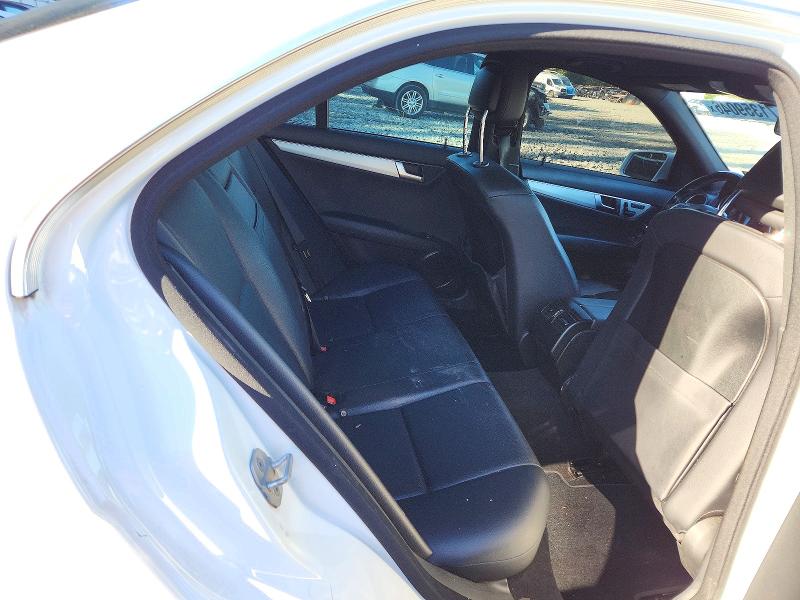 Продажа на аукционе авто 2013 Mercedes-benz C, vin: WDDGF8AB5DG121444, номер лота: 71359046
