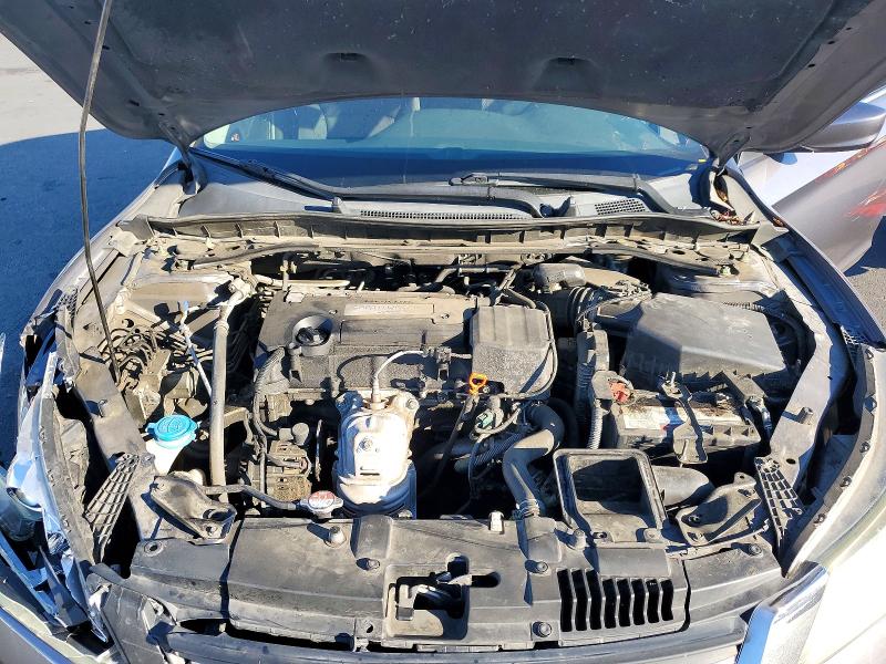 72183006 :رقم المزاد ، 1HGCR2F56FA039181 vin ، 2015 Honda Accord مزاد بيع
