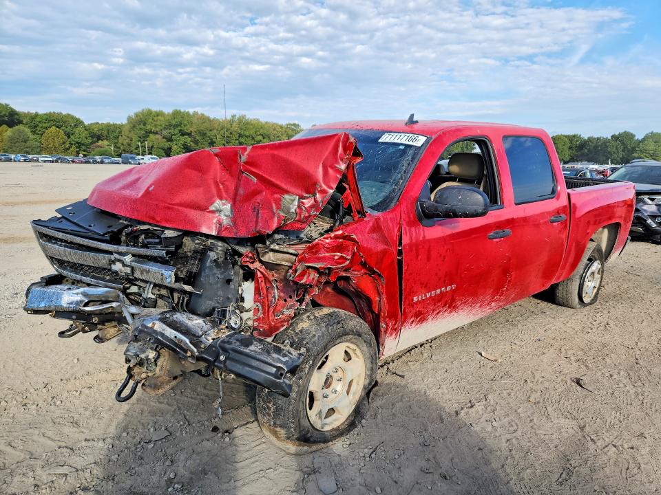 71117166 :رقم المزاد ، 3GCPCSE03BG318235 vin ، 2011 Chevrolet Silverado مزاد بيع
