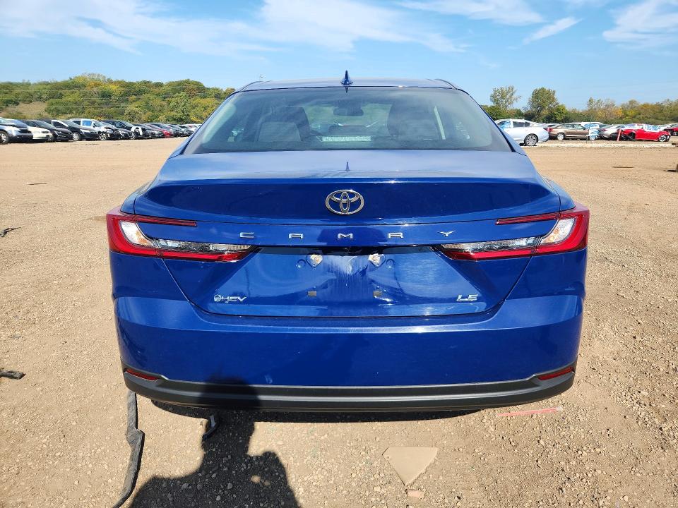 72216256 :رقم المزاد ، 4T1DAACK2SU006584 vin ، 2025 Toyota Camry مزاد بيع