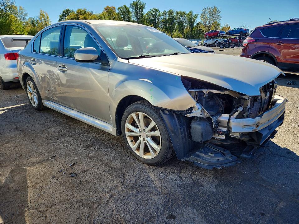 71010996 :رقم المزاد ، 4S3BMBF64E3020083 vin ، 2014 Subaru Legacy مزاد بيع