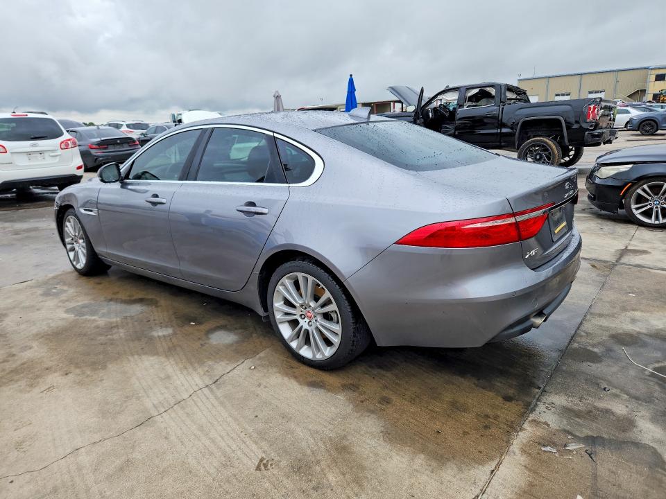 Продажа на аукционе авто 2020 Jaguar Xf, vin: SAJBE4FX0LCY83978, номер лота: 71063006