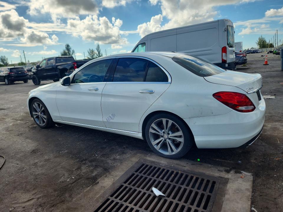 2016 Mercedes-benz C მანქანა იყიდება აუქციონზე, vin: 55SWF4JB9GU142227, აუქციონის ნომერი: 71575356