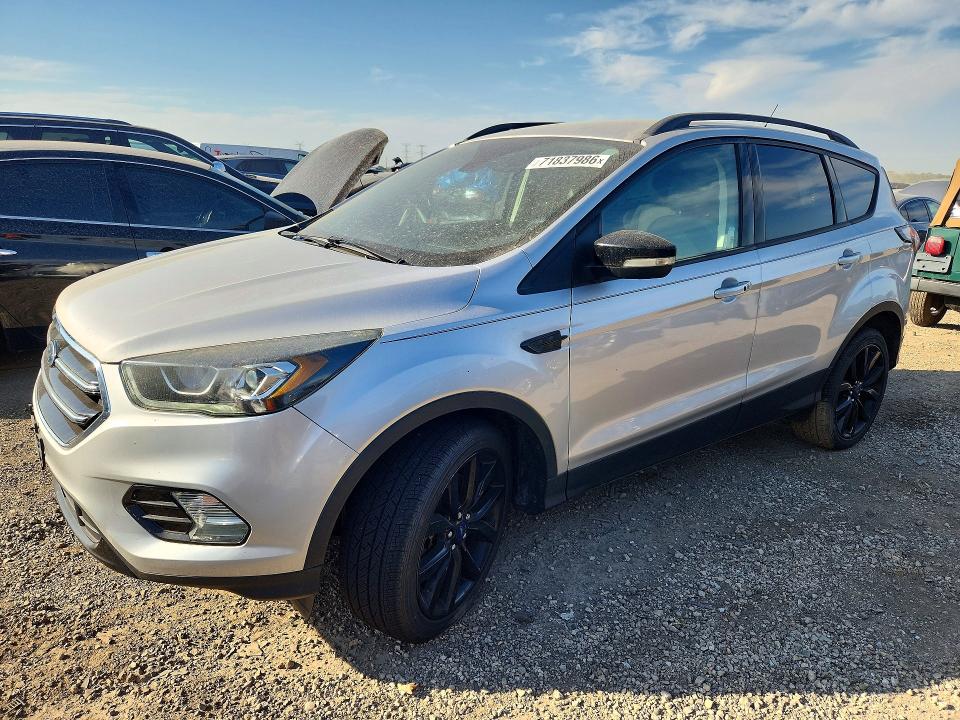 Продажа на аукционе авто 2017 Ford Escape, vin: 1FMCU9JD5HUB41699, номер лота: 71837986