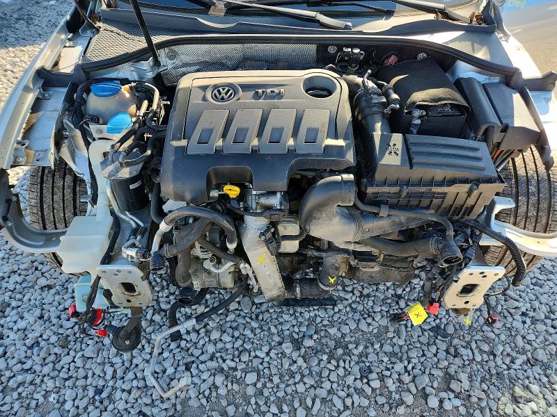 70897766 :رقم المزاد ، 1VWBN7A30EC054722 vin ، 2014 Volkswagen Passat مزاد بيع