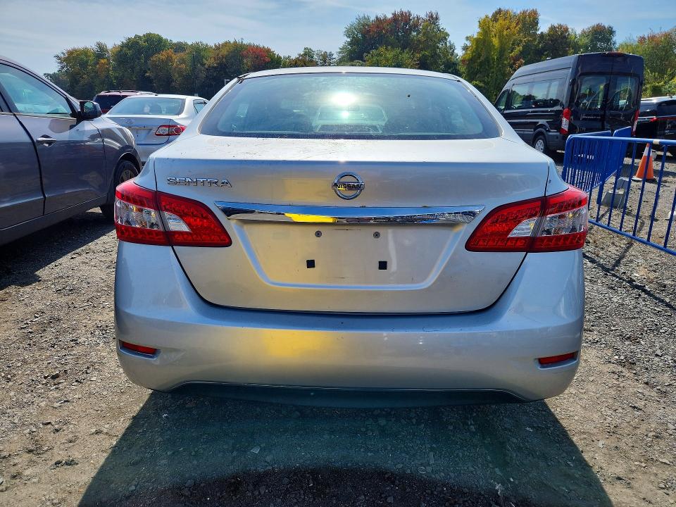 Продаж на аукціоні авто 2015 Nissan Sentra, vin: 3N1AB7AP5FY276713, номер лоту: 71441126