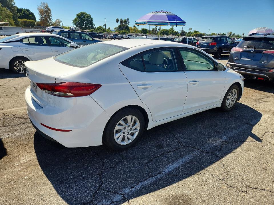 Продажа на аукционе авто 2018 Hyundai Elantra, vin: 5NPD74LF8JH274023, номер лота: 71431116