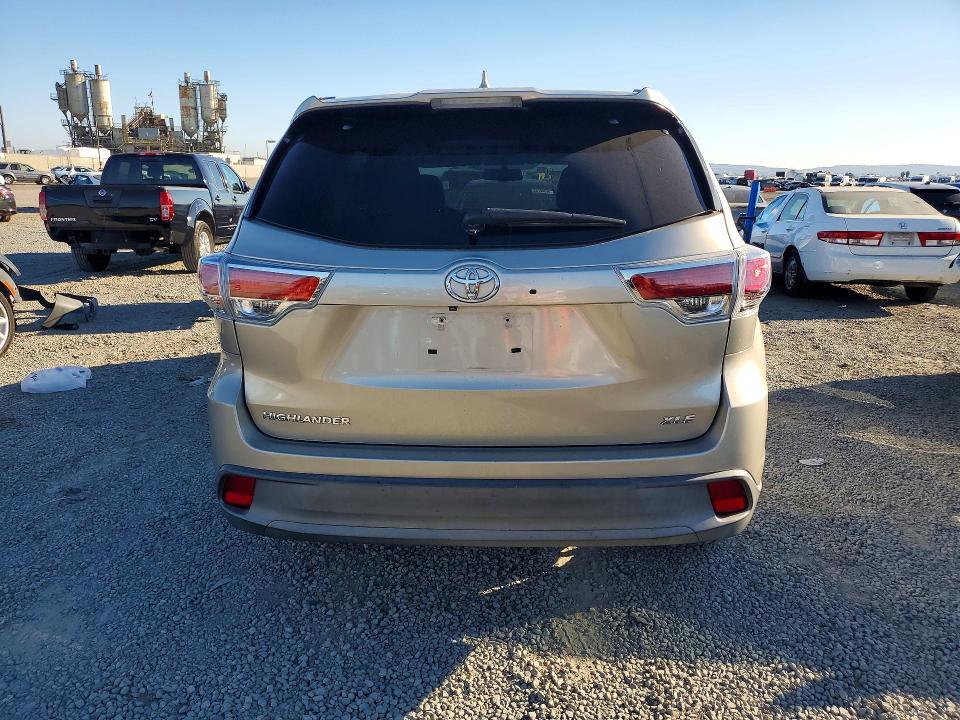 2014 Toyota Highlander მანქანა იყიდება აუქციონზე, vin: 5TDKKRFH1ES036014, აუქციონის ნომერი: 71953276