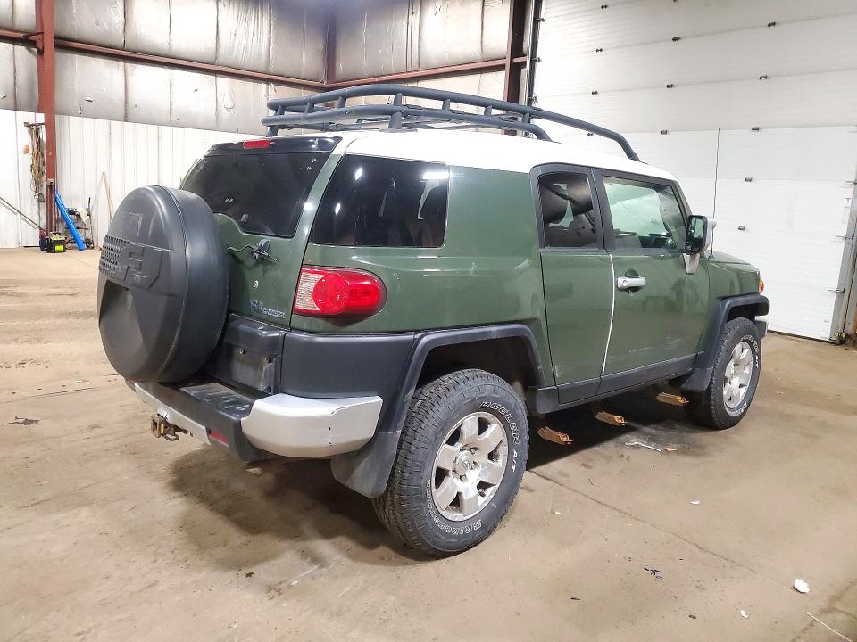 2010 Toyota Fj Cruiser მანქანა იყიდება აუქციონზე, vin: JTEBU4BF5AK078698, აუქციონის ნომერი: 72482426