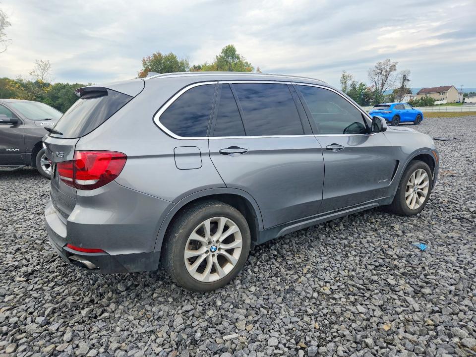 70314166 :رقم المزاد ، 5UXKR6C53F0J75522 vin ، 2015 Bmw X5 مزاد بيع