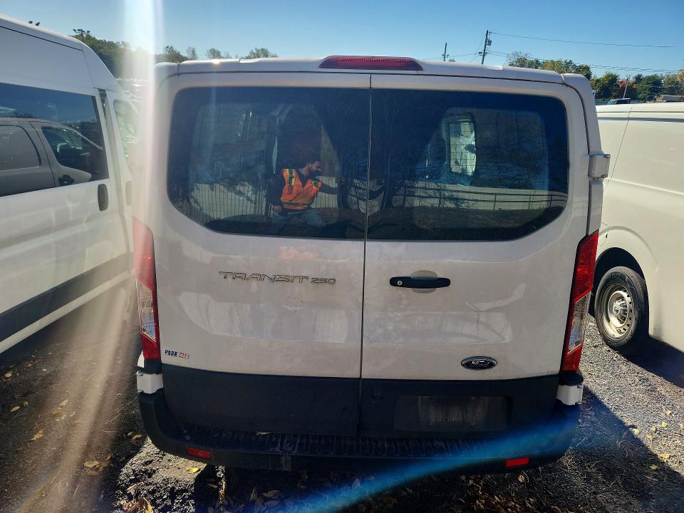 Продаж на аукціоні авто 2023 Ford Transit, vin: 1FTBR1Y85PKA78013, номер лоту: 70927226