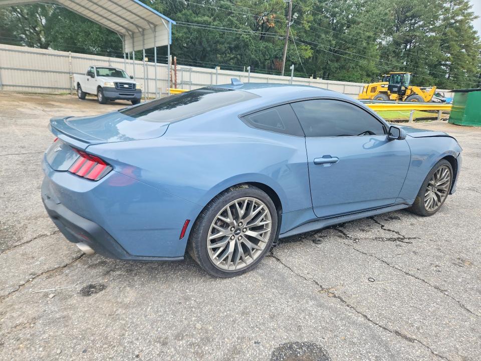 2024 Ford Mustang მანქანა იყიდება აუქციონზე, vin: 1FA6P8TH3R5126932, აუქციონის ნომერი: 71289806