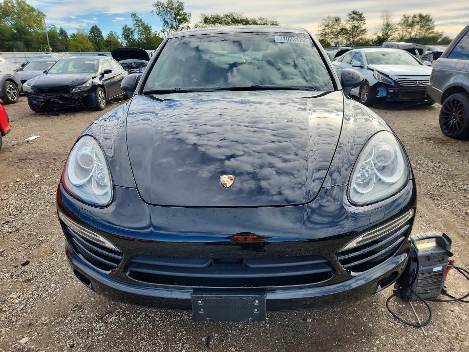 71023126 :رقم المزاد ، WP1AA2A24ELA91940 vin ، 2014 Porsche Cayenne مزاد بيع