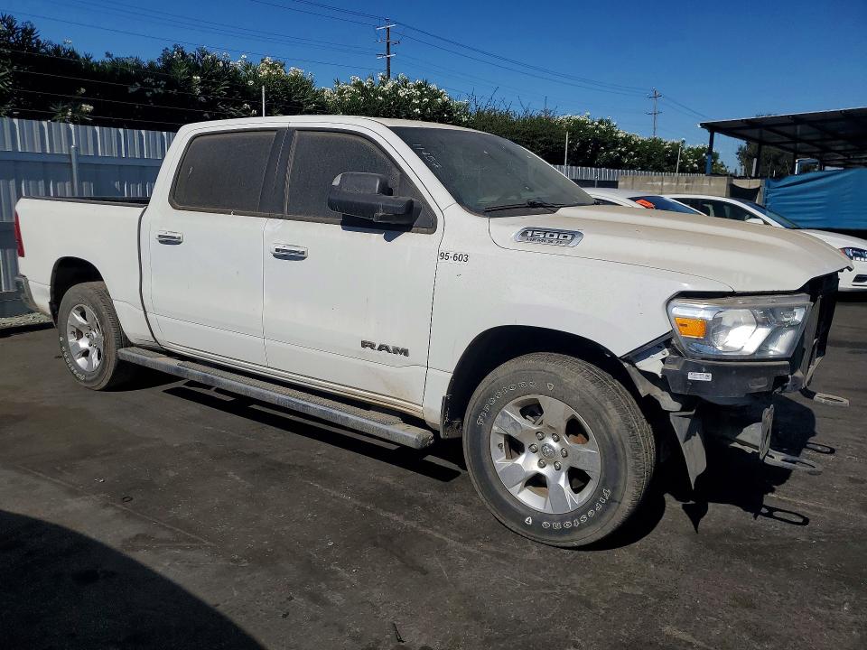 70916256 :رقم المزاد ، 1C6SRFFT9LN295603 vin ، 2020 Ram 1500 مزاد بيع