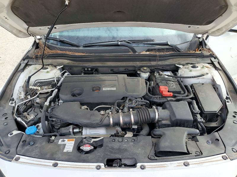 Продажа на аукционе авто 2018 Honda Accord, vin: 1HGCV2F31JA051385, номер лота: 72570816