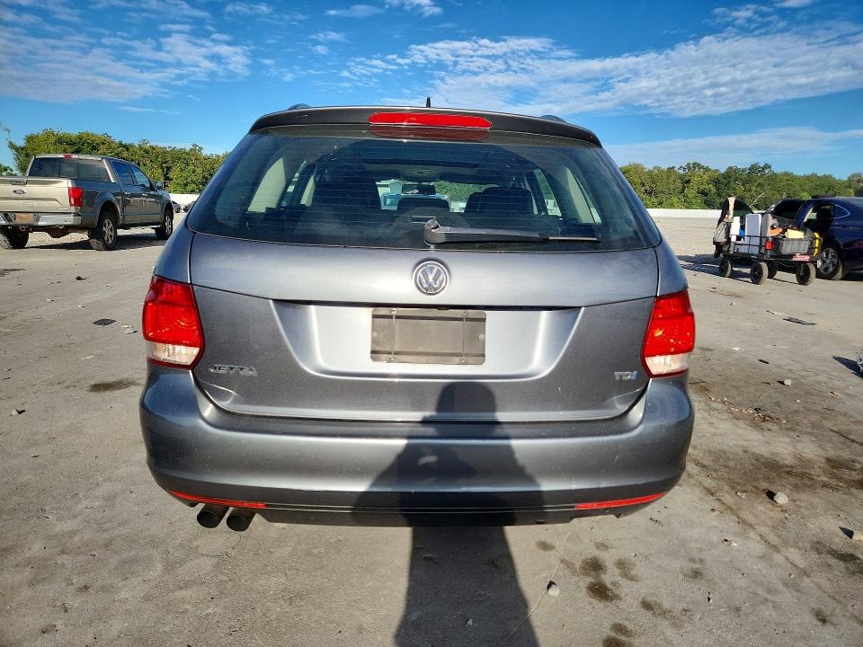 71456666 :رقم المزاد ، 3VWPL7AJ0EM606986 vin ، 2014 Volkswagen Jetta مزاد بيع