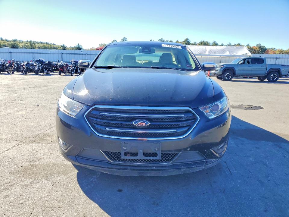 2017 Ford Taurus მანქანა იყიდება აუქციონზე, vin: 1FAHP2F8XHG129136, აუქციონის ნომერი: 71719096