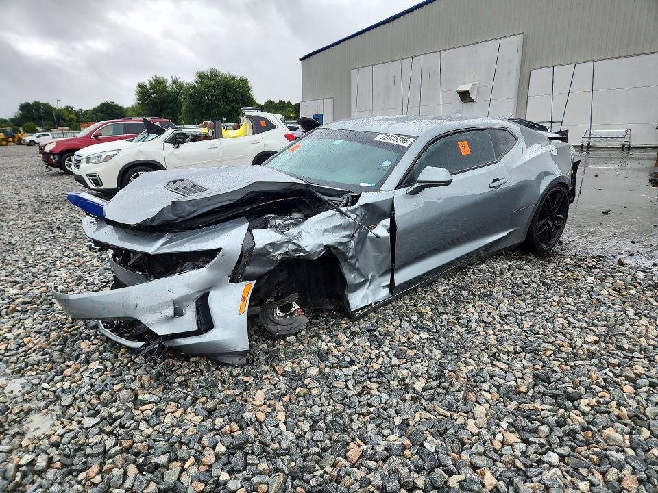 72385706 :رقم المزاد ، 1G1FF1R74P0131224 vin ، 2023 Chevrolet Camaro مزاد بيع