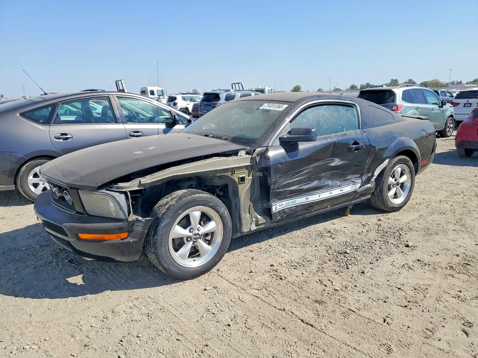 71491366 :رقم المزاد ، 1ZVHT80N875367162 vin ، 2007 Ford Mustang مزاد بيع