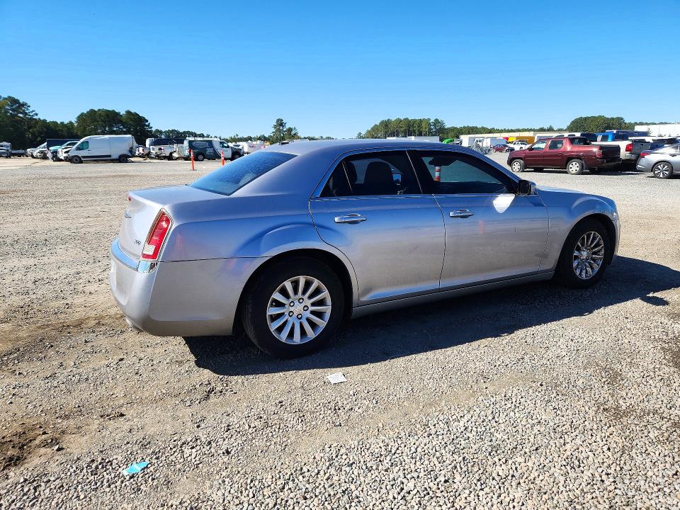 2013 Chrysler 300 მანქანა იყიდება აუქციონზე, vin: 2C3CCAAG1DH627074, აუქციონის ნომერი: 71687396