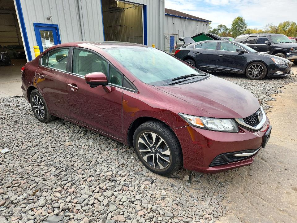Продажа на аукционе авто 2015 Honda Civic, vin: 19XFB2F80FE111113, номер лота: 72151596