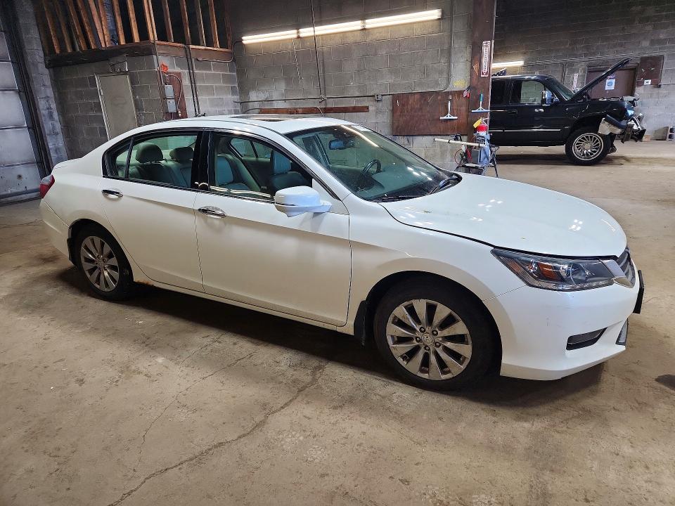 Продаж на аукціоні авто 2015 Honda Accord, vin: 1HGCR3F8XFA004742, номер лоту: 71754666