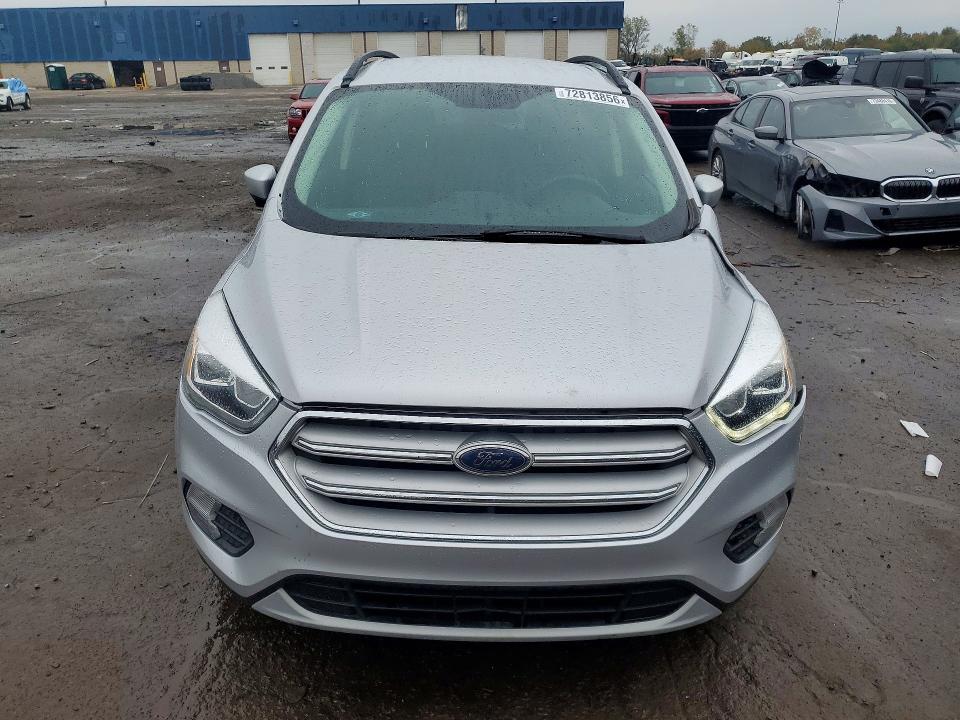 Продаж на аукціоні авто 2018 Ford Escape, vin: 1FMCU9HD6JUA52493, номер лоту: 72813856
