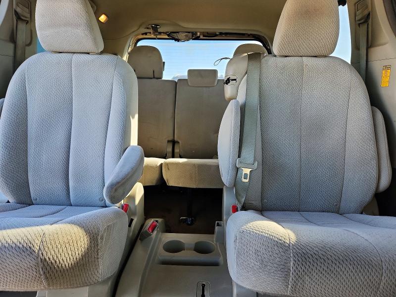 71502826 :رقم المزاد ، 5TDKK3DC8ES406895 vin ، 2014 Toyota Sienna مزاد بيع