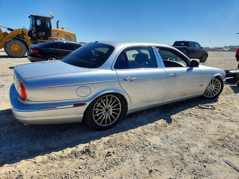 Aukcja sprzedaży 2007 Jaguar Xj8, vin: SAJWA71B17SH14626, numer aukcji: 71264096