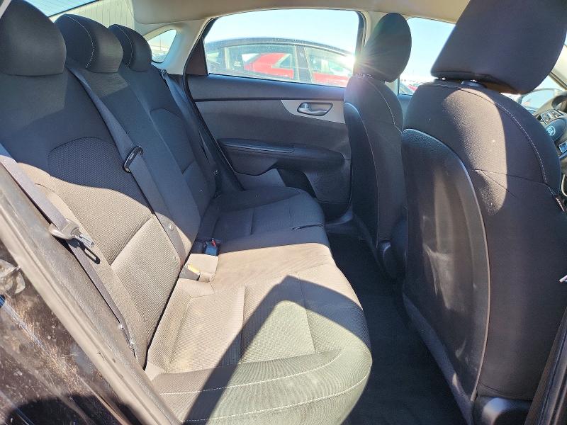 71178136 :رقم المزاد ، 3KPF24AD9ME265588 vin ، 2021 Kia Forte مزاد بيع
