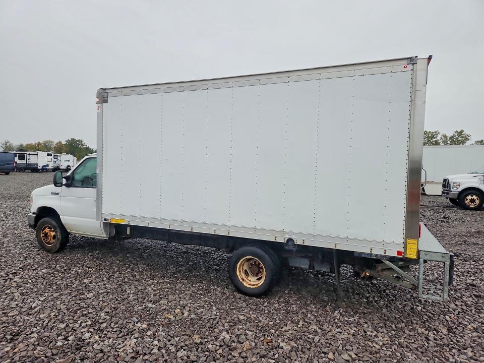 70750246 :رقم المزاد ، 1FDXE4FS5KDC02548 vin ، 2019 Ford Ecoline مزاد بيع