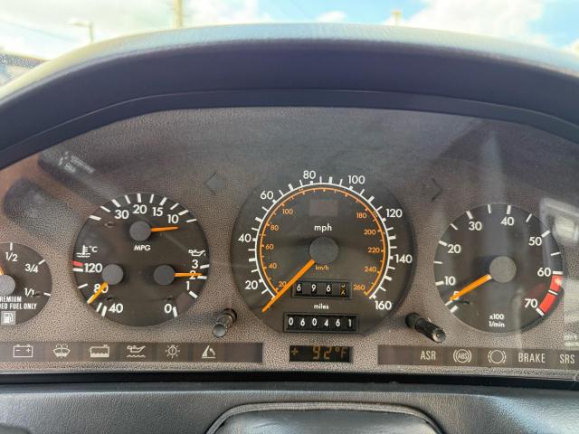 1992 Mercedes-benz 500 მანქანა იყიდება აუქციონზე, vin: WDBFA66E1NF036957, აუქციონის ნომერი: 73106346