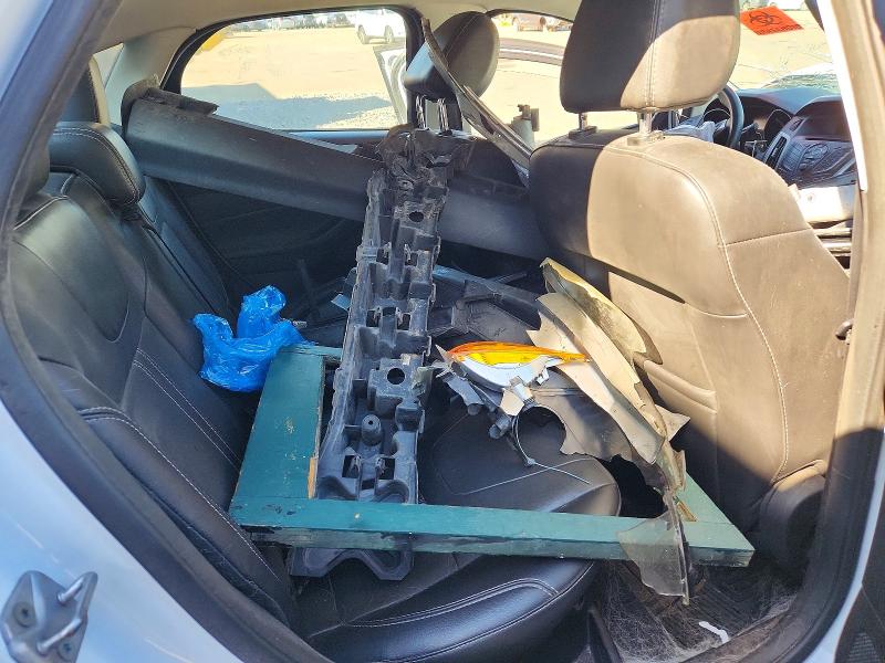 71671576 :رقم المزاد ، 1FADP3F22EL143275 vin ، 2014 Ford Focus مزاد بيع