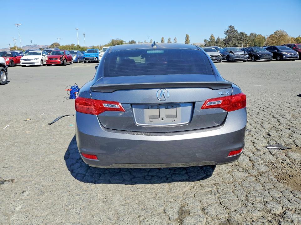 Продажа на аукционе авто 2013 Acura Ilx, vin: 19VDE1F78DE003375, номер лота: 71499906