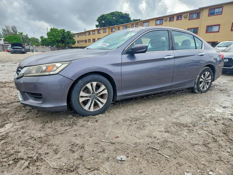 2015 Honda Accord მანქანა იყიდება აუქციონზე, vin: 1HGCR2F38FA197312, აუქციონის ნომერი: 71548966