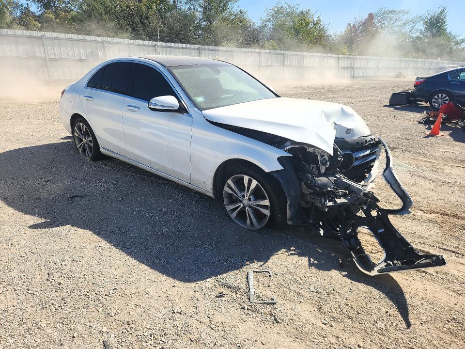 71484646 :رقم المزاد ، 55SWF4KB5FU059472 vin ، 2015 Mercedes-benz C مزاد بيع