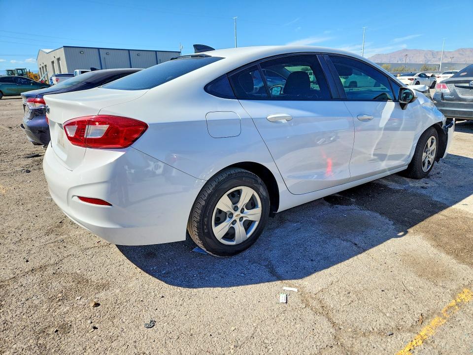 Продаж на аукціоні авто 2018 Chevrolet Cruze, vin: 1G1BC5SM6J7227417, номер лоту: 71254596