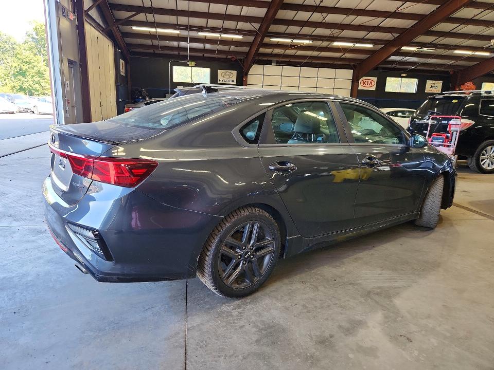 71441456 :رقم المزاد ، 3KPF34AD4ME306545 vin ، 2021 Kia Forte مزاد بيع