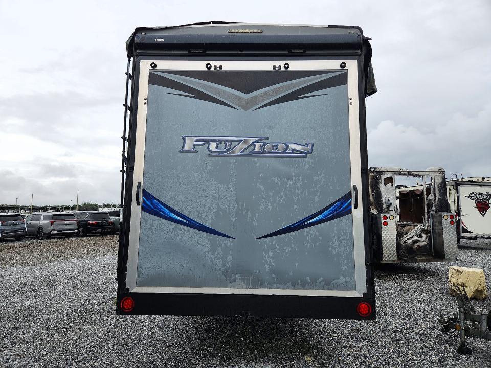 Продажа на аукционе авто 2017 Keystone Fuzion, vin: 4YDF36923HF810673, номер лота: 67076736