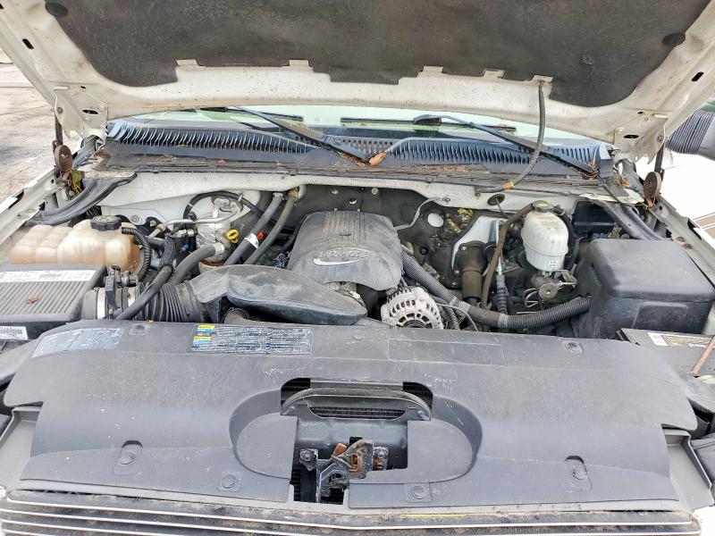 71269026 :رقم المزاد ، 1GCHK23UX3F216267 vin ، 2003 Chevrolet Silverado مزاد بيع