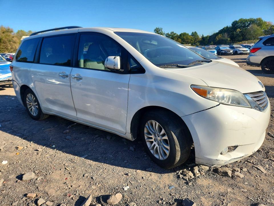 Продаж на аукціоні авто 2015 Toyota Sienna, vin: 5TDYK3DC8FS587184, номер лоту: 71757976