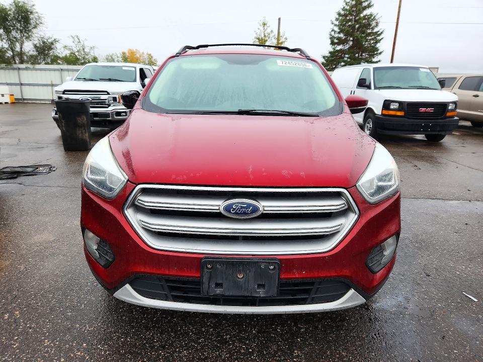 2017 Ford Escape მანქანა იყიდება აუქციონზე, vin: 1FMCU9G95HUB66654, აუქციონის ნომერი: 72452656