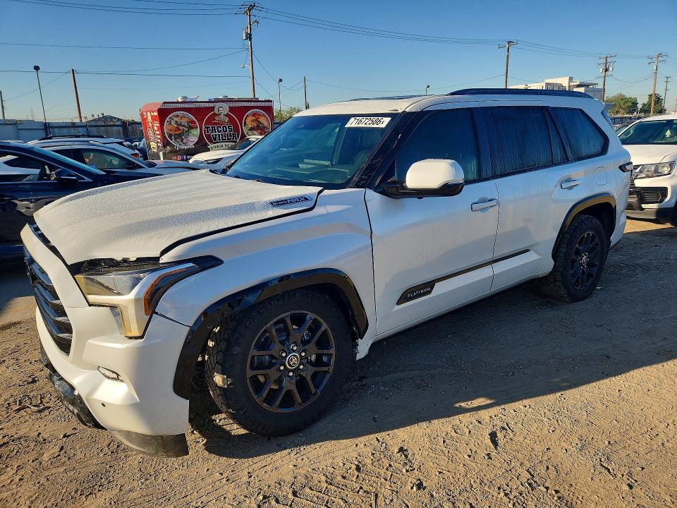 71672586 :رقم المزاد ، 7SVAAABA4PX018280 vin ، 2023 Toyota Sequoia مزاد بيع
