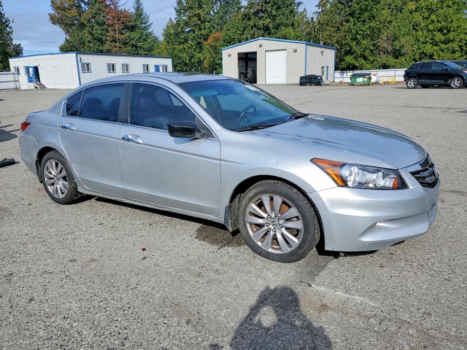 Продажа на аукционе авто 2012 Honda Accord, vin: 1HGCP3F81CA013685, номер лота: 71984606
