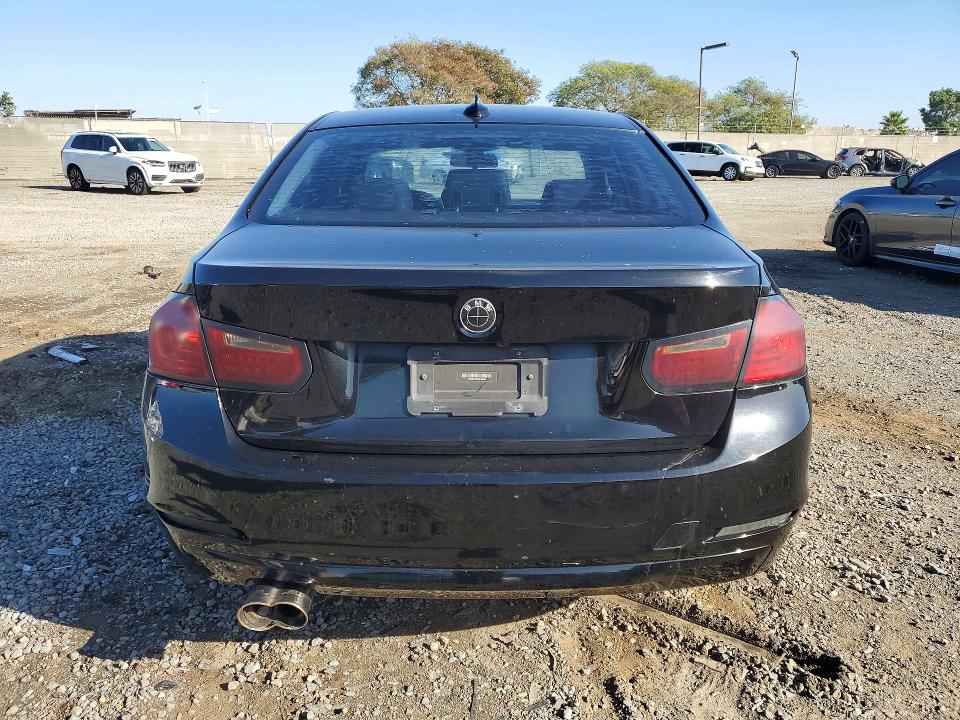 72701916 :رقم المزاد ، WBA3C1C56EK108486 vin ، 2014 Bmw 328 مزاد بيع