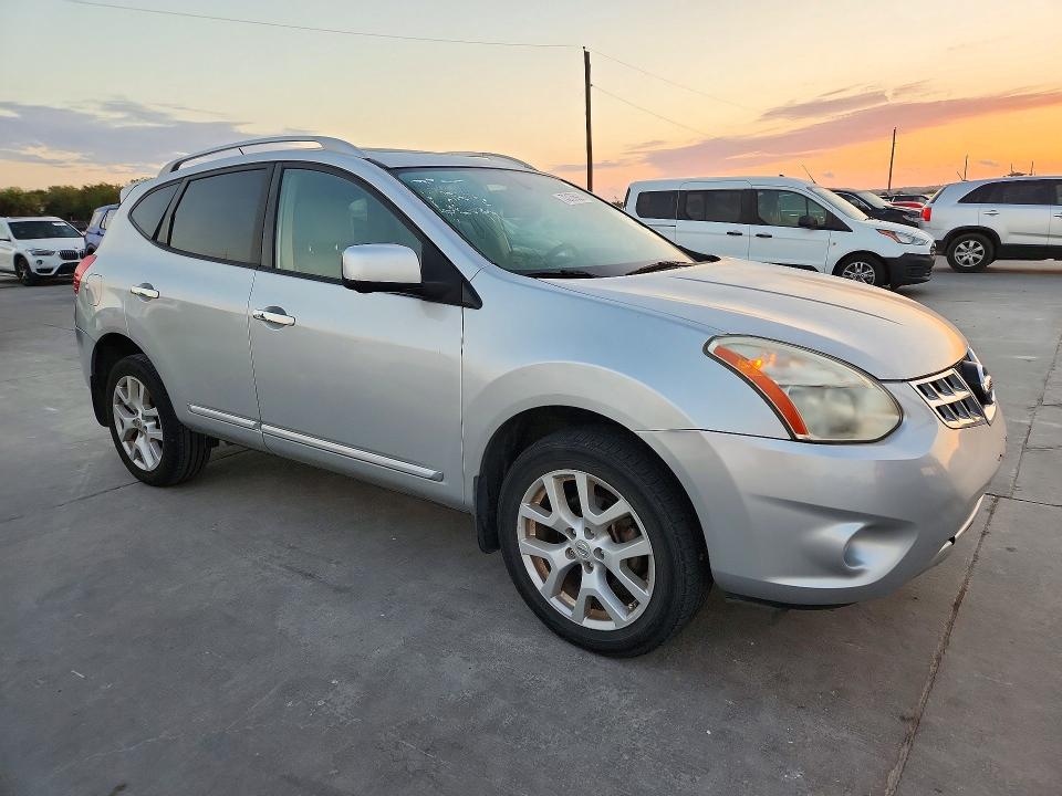 2013 Nissan Rogue მანქანა იყიდება აუქციონზე, vin: JN8AS5MT0DW544716, აუქციონის ნომერი: 73175986