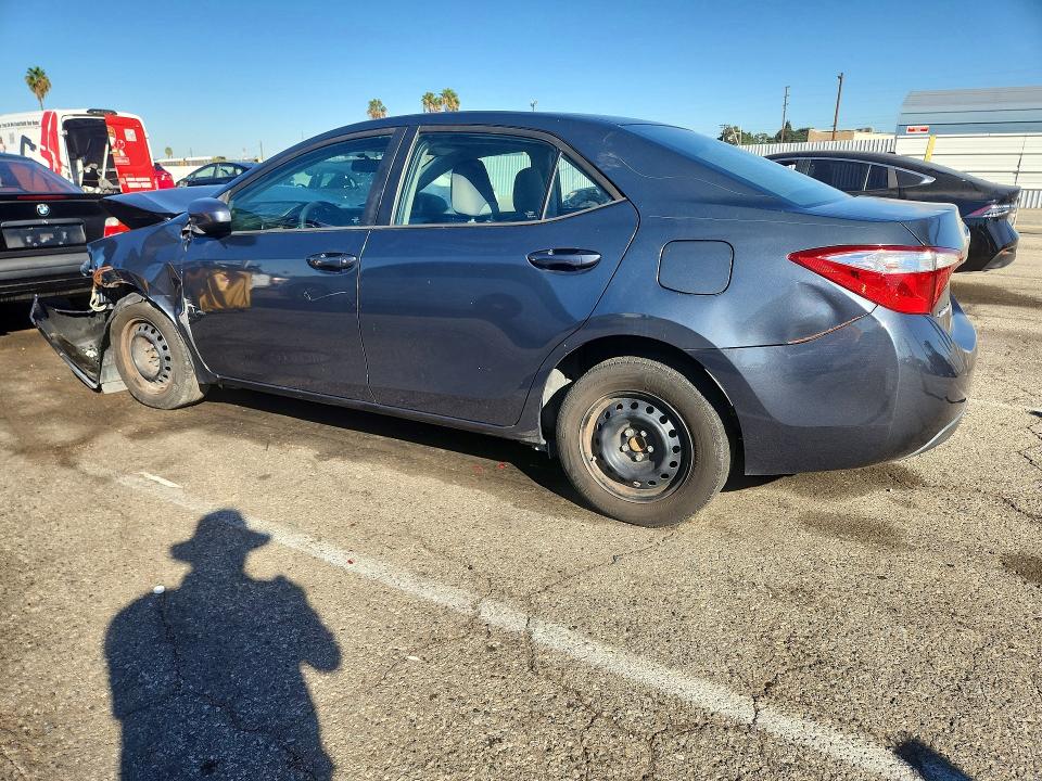 71846656 :رقم المزاد ، 5YFBURHE0GP429253 vin ، 2016 Toyota Corolla مزاد بيع