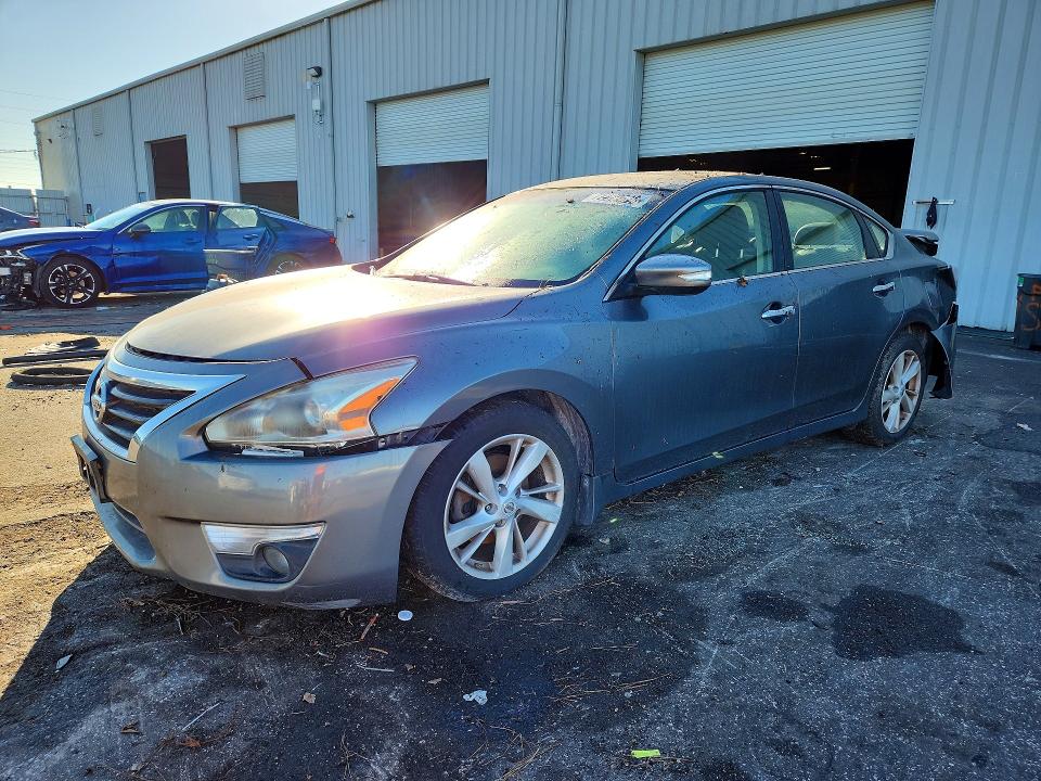72219646 :رقم المزاد ، 1N4AL3AP1FN378158 vin ، 2015 Nissan Altima مزاد بيع