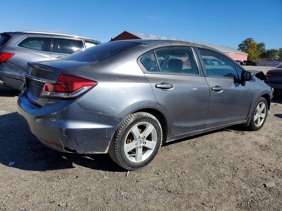 Продажа на аукционе авто 2015 Honda Civic, vin: 2HGFB2F42FH042332, номер лота: 71732576